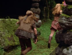 3x11-MaternalInstincts_000162