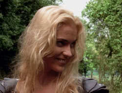 3x11-MaternalInstincts_000559