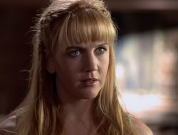 3x11-MaternalInstincts_000881