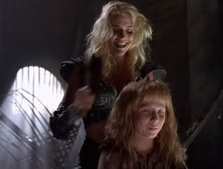3x11-MaternalInstincts_001000