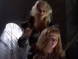 3x11-MaternalInstincts_001003