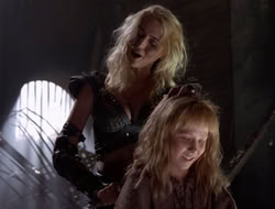 3x11-MaternalInstincts_001009