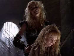 3x11-MaternalInstincts_001013