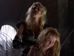 3x11-MaternalInstincts_001019