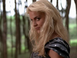 3x11-MaternalInstincts_001524