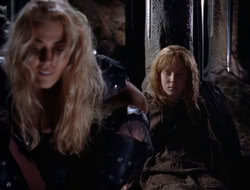 3x11-MaternalInstincts_001972