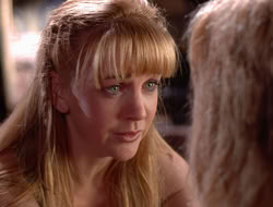 3x11-MaternalInstincts_002139