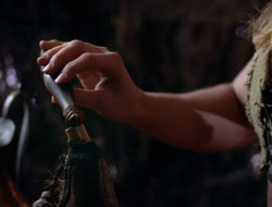 3x11-MaternalInstincts_002689