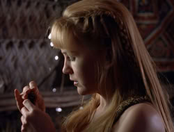 3x11-MaternalInstincts_002714