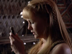 3x11-MaternalInstincts_002716