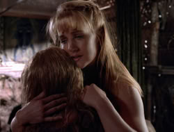 3x11-MaternalInstincts_002780