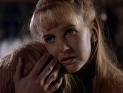 3x11-MaternalInstincts_002796