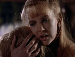 3x11-MaternalInstincts_002799