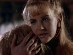 3x11-MaternalInstincts_002800
