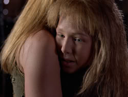 3x11-MaternalInstincts_002805
