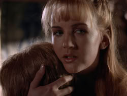 3x11-MaternalInstincts_002816