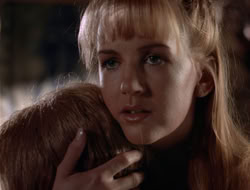 3x11-MaternalInstincts_002820