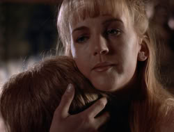 3x11-MaternalInstincts_002824