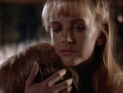 3x11-MaternalInstincts_002828