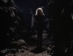 3x11-MaternalInstincts_003132