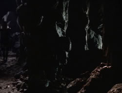 3x11-MaternalInstincts_003138