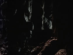 3x11-MaternalInstincts_003139