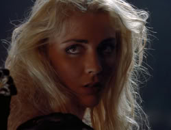 3x11-MaternalInstincts_003173