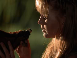 3x11-MaternalInstincts_003536