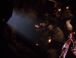extant_XenaWarriorPrincess_4x01-AdventuresInTheSinTrade_00596