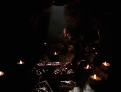 extant_XenaWarriorPrincess_4x01-AdventuresInTheSinTrade_00632