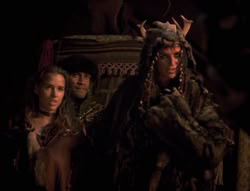 extant_XenaWarriorPrincess_4x01-AdventuresInTheSinTrade_00849