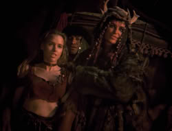 extant_XenaWarriorPrincess_4x01-AdventuresInTheSinTrade_00854