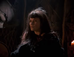 extant_XenaWarriorPrincess_4x01-AdventuresInTheSinTrade_00863
