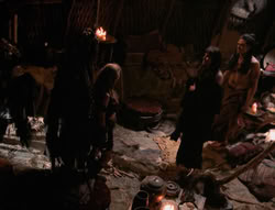 extant_XenaWarriorPrincess_4x01-AdventuresInTheSinTrade_00917