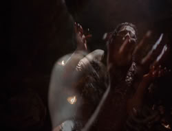 extant_XenaWarriorPrincess_4x01-AdventuresInTheSinTrade_00983