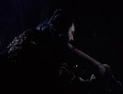 extant_XenaWarriorPrincess_4x01-AdventuresInTheSinTrade_01999