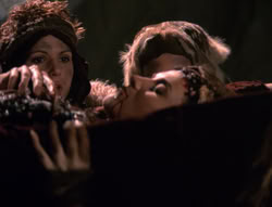 extant_XenaWarriorPrincess_4x01-AdventuresInTheSinTrade_02447