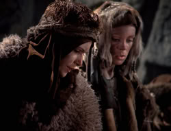 extant_XenaWarriorPrincess_4x01-AdventuresInTheSinTrade_02851