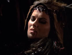extant_XenaWarriorPrincess_4x01-AdventuresInTheSinTrade_02855