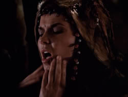 extant_XenaWarriorPrincess_4x01-AdventuresInTheSinTrade_02867