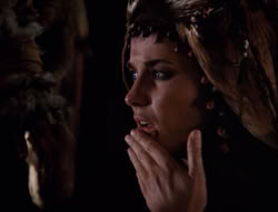 extant_XenaWarriorPrincess_4x01-AdventuresInTheSinTrade_02869