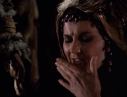 extant_XenaWarriorPrincess_4x01-AdventuresInTheSinTrade_02870