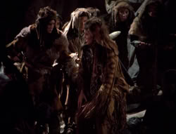 extant_XenaWarriorPrincess_4x01-AdventuresInTheSinTrade_02886