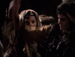 extant_XenaWarriorPrincess_4x01-AdventuresInTheSinTrade_02893