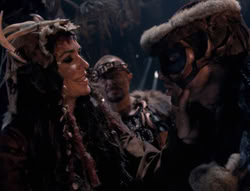 extant_XenaWarriorPrincess_4x01-AdventuresInTheSinTrade_03054