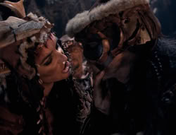 extant_XenaWarriorPrincess_4x01-AdventuresInTheSinTrade_03056