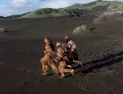 extant_XenaWarriorPrincess_4x01-AdventuresInTheSinTrade_03088