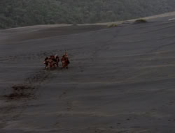 extant_XenaWarriorPrincess_4x01-AdventuresInTheSinTrade_03114