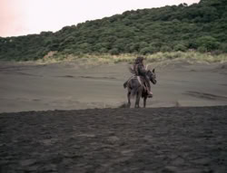 extant_XenaWarriorPrincess_4x01-AdventuresInTheSinTrade_03492