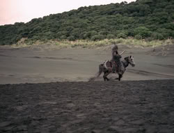 extant_XenaWarriorPrincess_4x01-AdventuresInTheSinTrade_03493